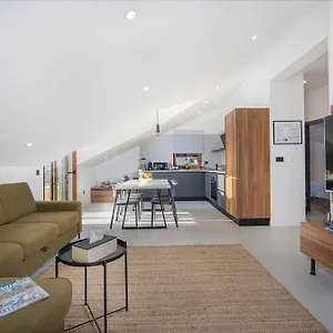 Oleander Urban Suites, High-speed Internet, At 250, Pet Friendly Apartman Trogir